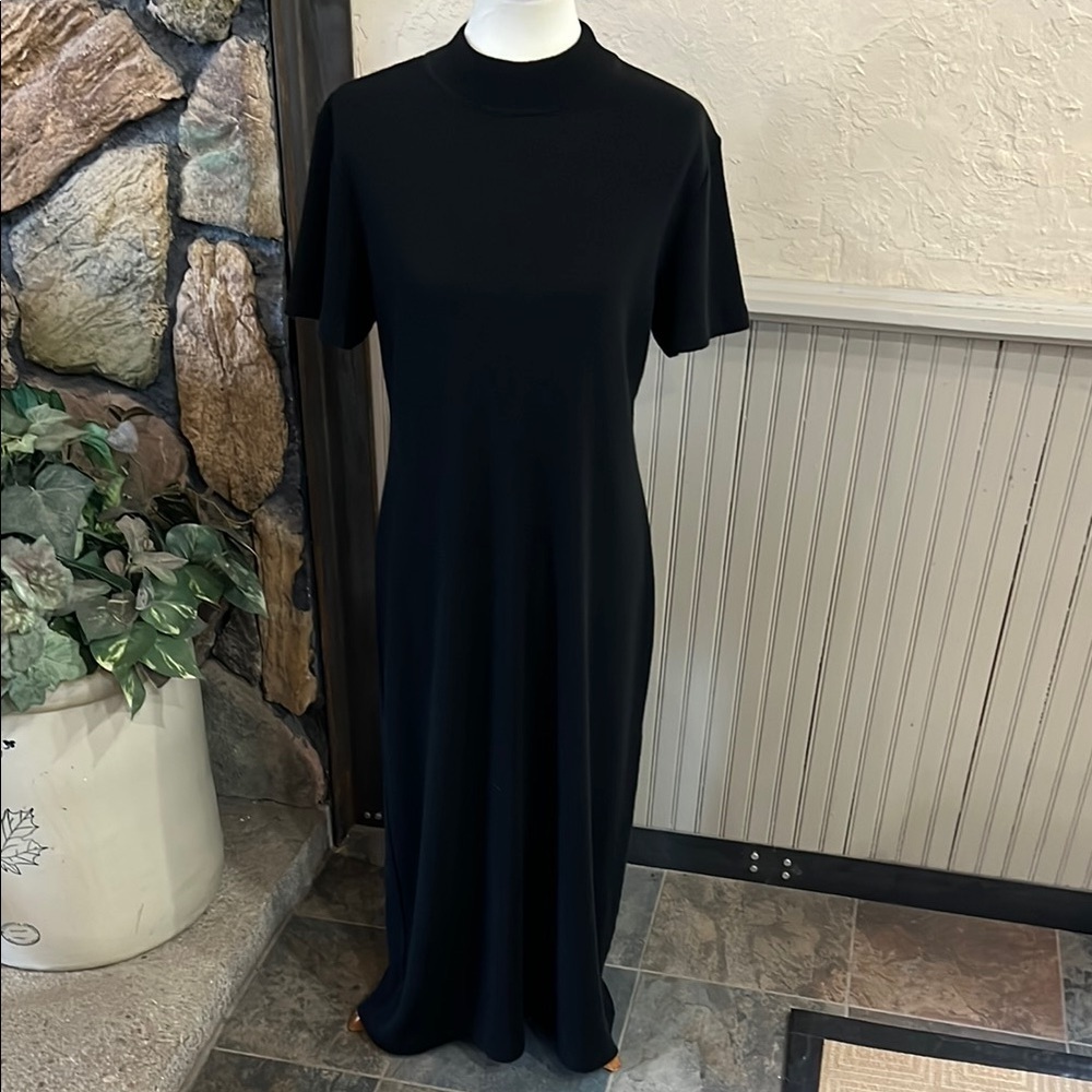 Black Sheath Sweater Dress with Mock Neck and Short Sleeves